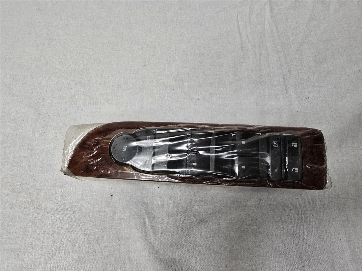 GM 20835552 Master Switch+Gaston Walnut Plate 10-13 Sierra Avalanche Tahoe