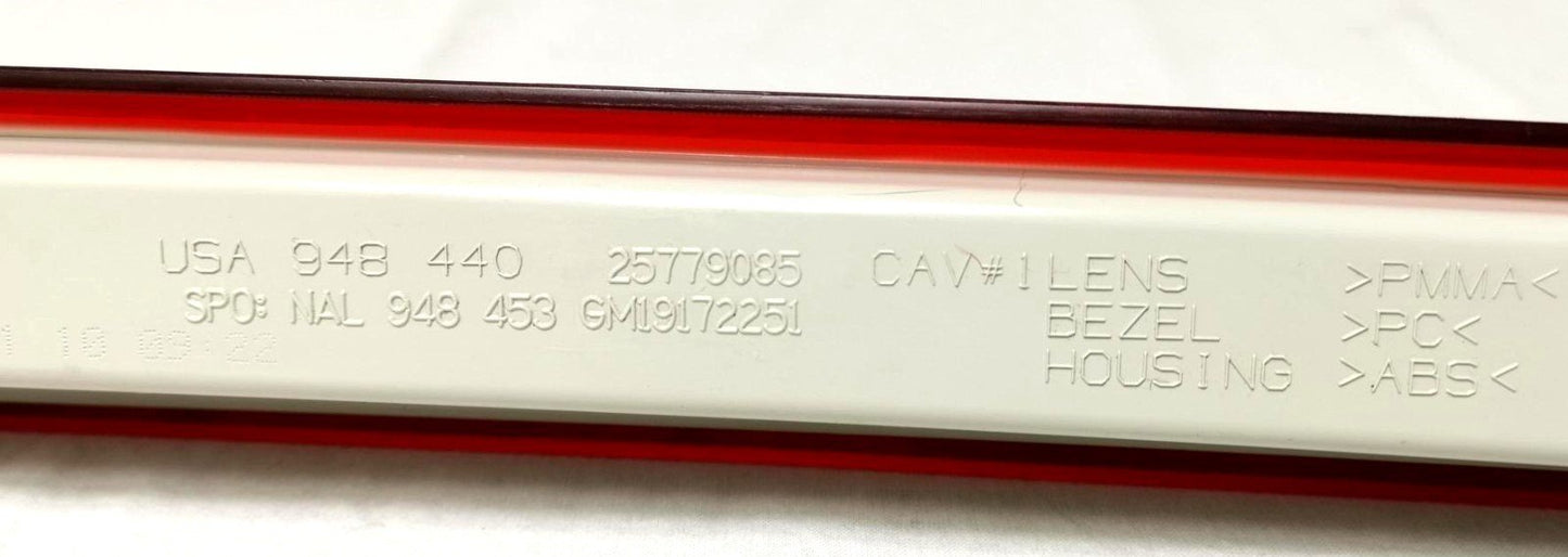 OEM GM 25779085 Third Brake Light 07-14 Cadillac Escalade CAV# 19172251 25779085