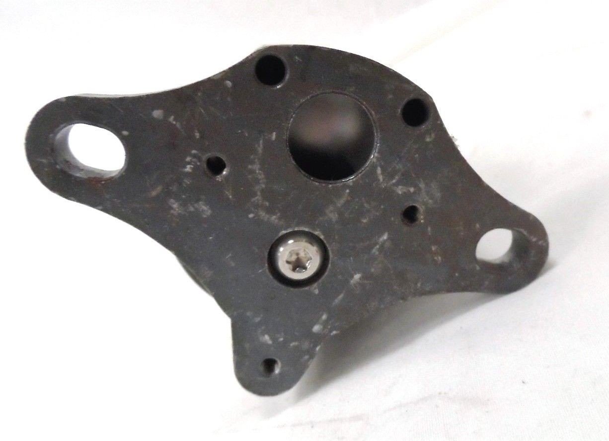 NOS GM OEM-EGR Valve 12570094 12578034 BLEMISHED poorly packaged