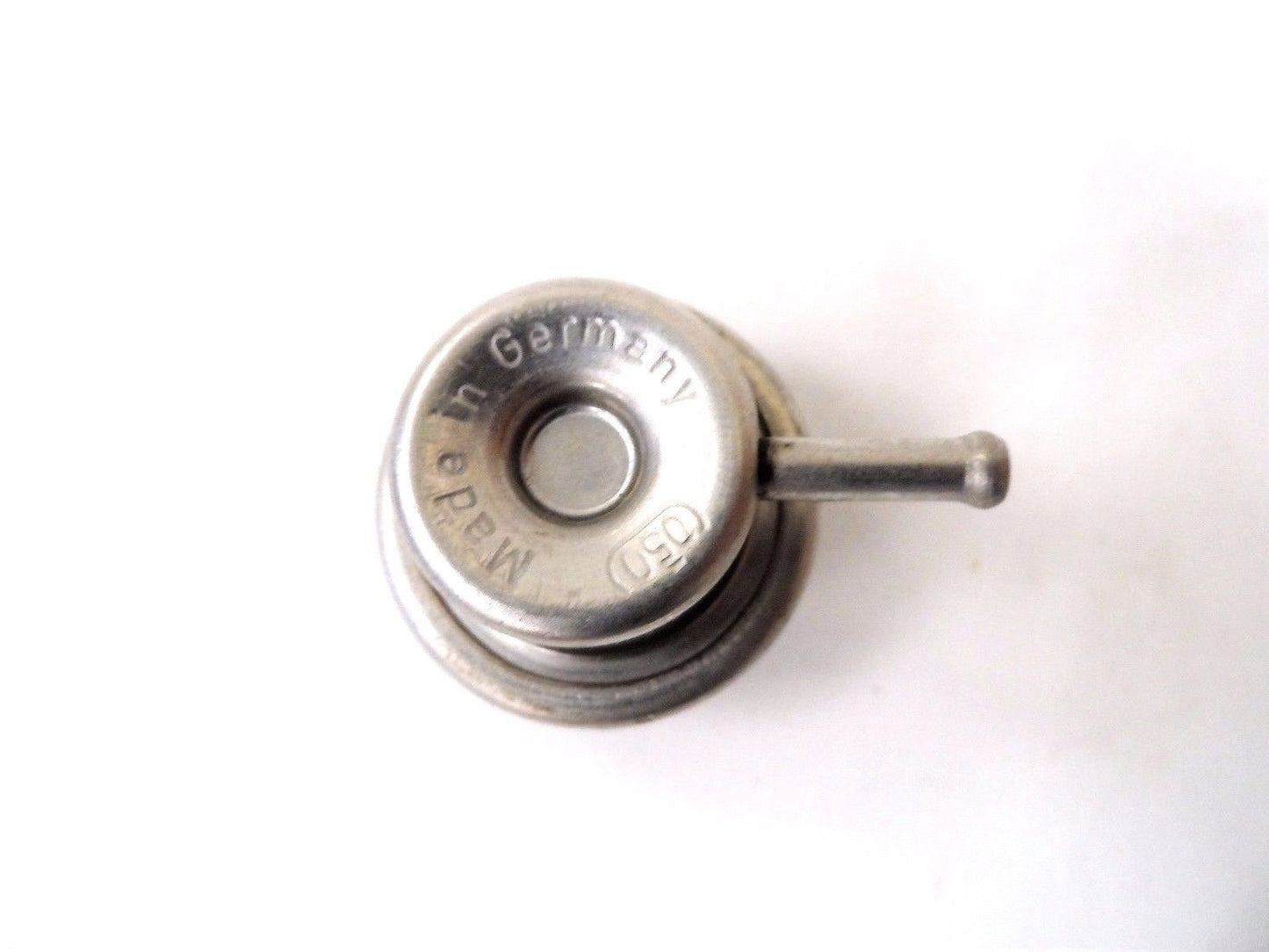 0280160506 Bosch Fuel Pressure Regulator Fits USA European Cars Made in Germany