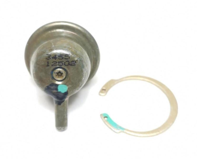 One New OEM Fuel Inject Pressure Regulator ACDelco 217-1598 for 95-02 GM V6 3.8L