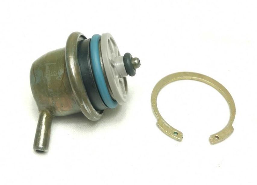 One New OEM Fuel Inject Pressure Regulator ACDelco 217-1598 for 95-02 GM V6 3.8L