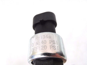 Standard Motors Product SMP A/C Thermal Switch Fits Suburban Tahoe C1500 15-2962