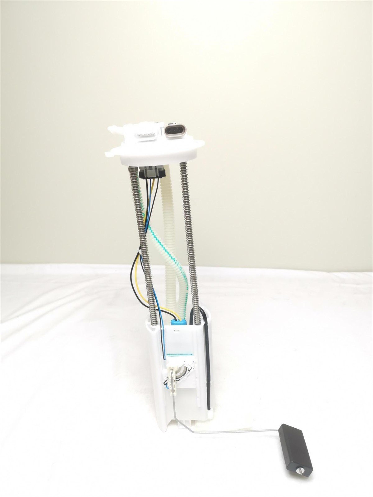 New Delphi Fuel Pump Module Assembly FG0466