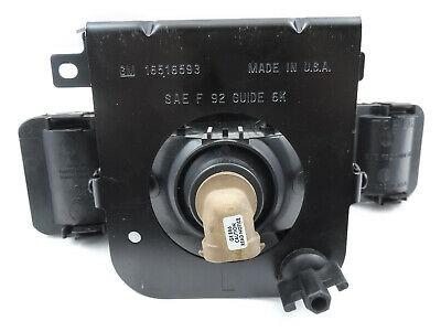 New GM OEM LH Fog Light 16520629 with Bracket 16516593