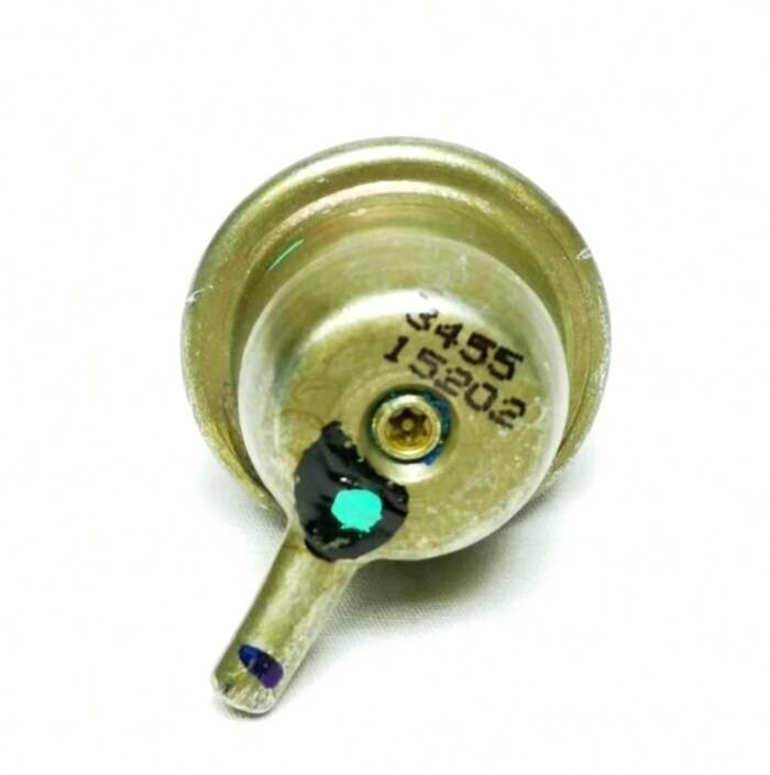 GM OEM 19210686 Fuel Injection Pressure Regulator 1990-2007 GMC Chevrolet Trucks