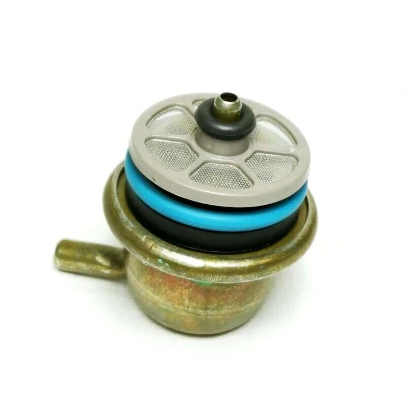 GM OEM 19210686 Fuel Injection Pressure Regulator 1990-2007 GMC Chevrolet Trucks