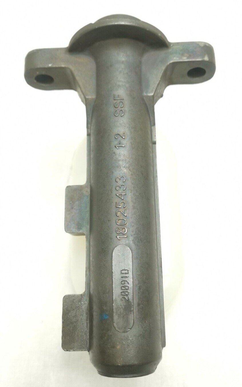 OEM GM 18040249 Brake Master Cylinder 99-02 Blazer Jimmy Sonoma Cast#18025433