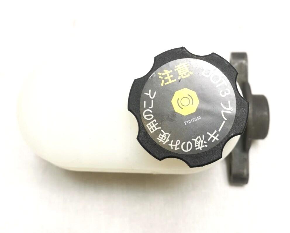 OEM GM 18040249 Brake Master Cylinder 99-02 Blazer Jimmy Sonoma Cast#18025433
