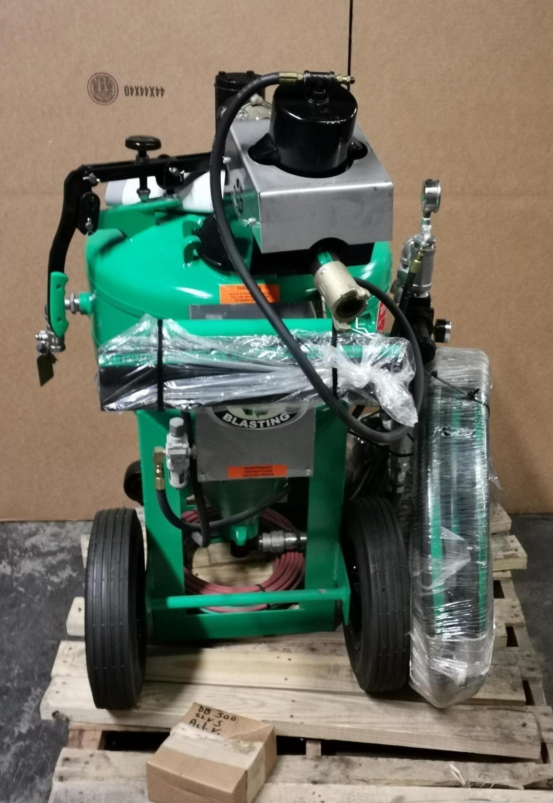 NEW Dustless Blasting Pod DB 500 - Dustless Blaster DB500 - Built in 2018