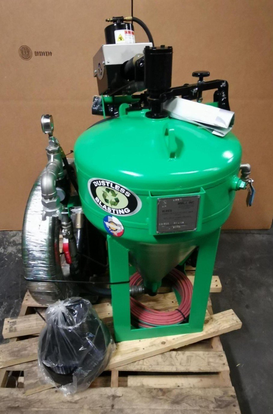 NEW Dustless Blasting Pod DB 500 - Dustless Blaster DB500 - Built in 2018