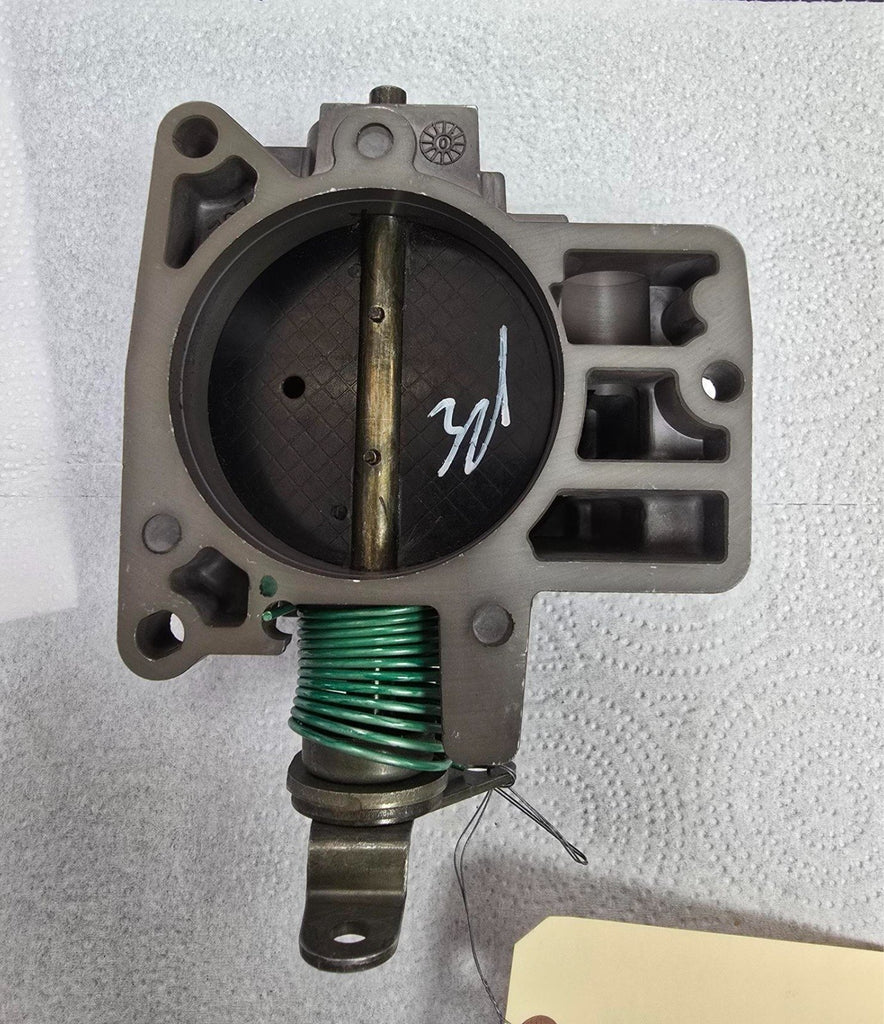 OEM GM 17113654 17096144 Throttle Body 96-99 GMC Chevy Trucks Pickups 454 7.4L