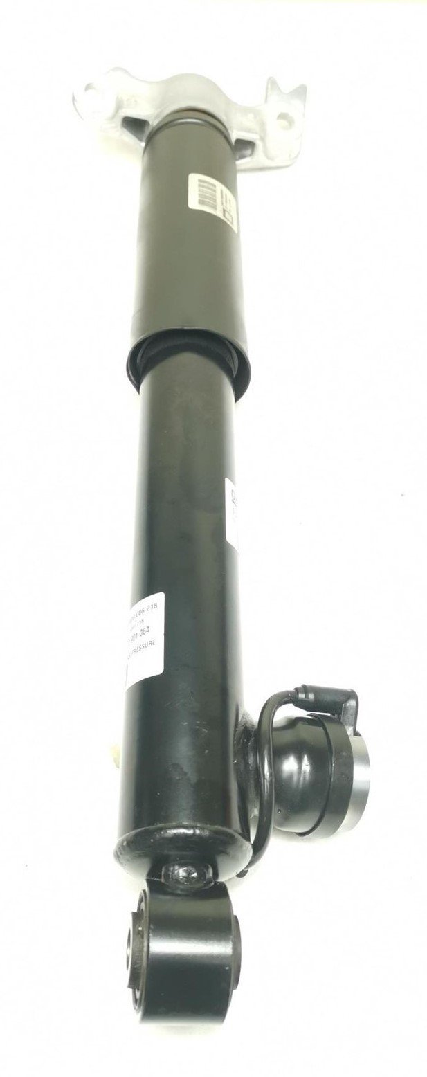 20901066 560-671 Buick GM OEM 10-13 LaCrosse Right Rear Shock Absorber w/mount