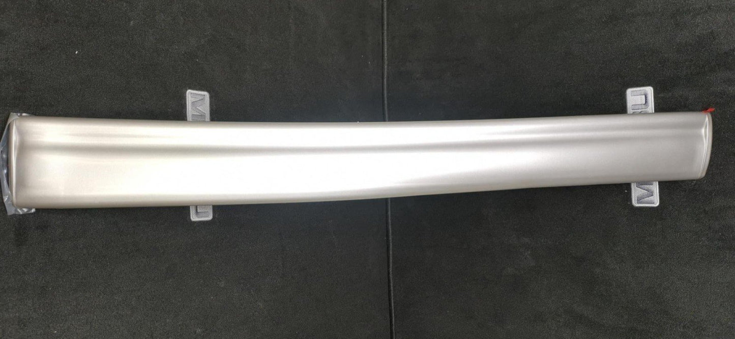 OEM 20816995 Sheer Silver Met Rear Driver's Molding 07-14 GM Trucks, Pickups