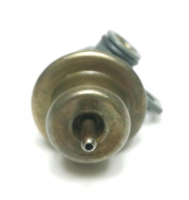 GM OEM 17091218 Fuel Regulator