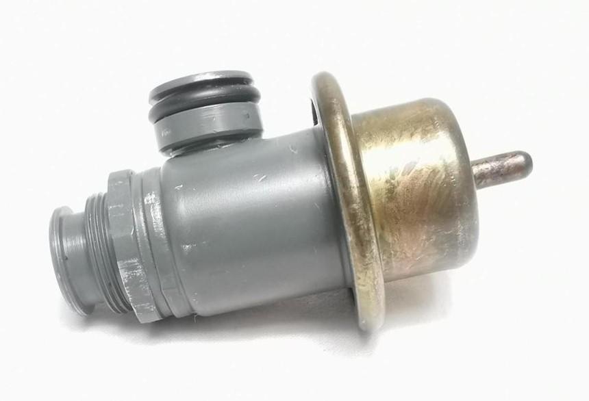 GM OEM 17091218 Fuel Regulator