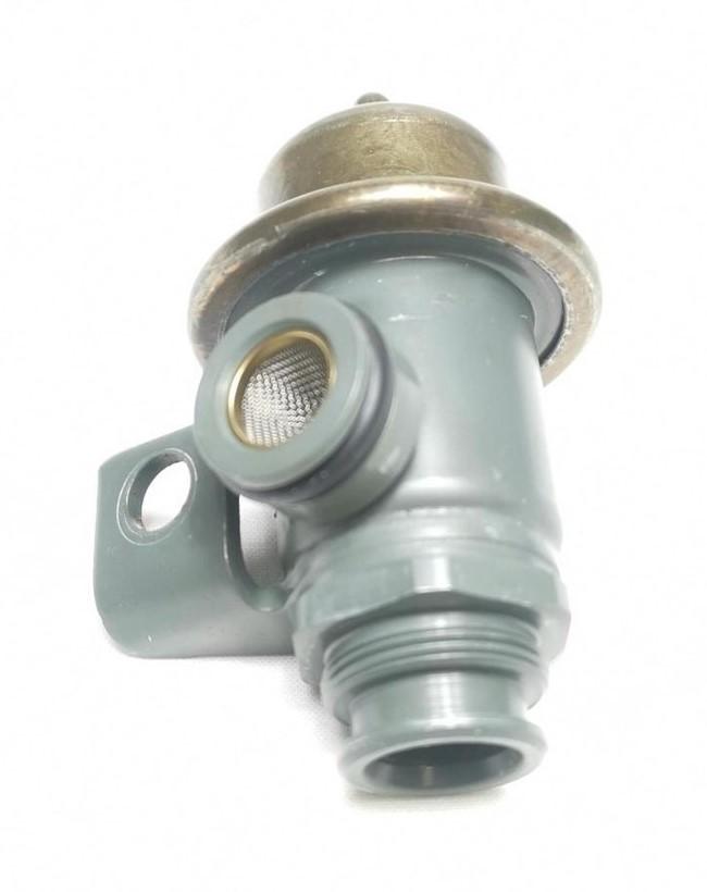 GM OEM 17091218 Fuel Regulator