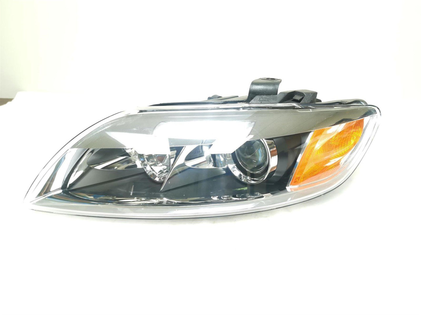 Front Bi-Xenon Headlight Lamp LH for 07-09 Audi Q7 V6 V8 VALEO 44704 NOS