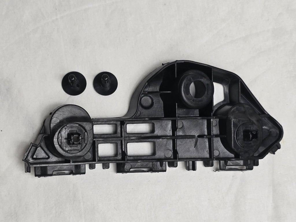 Front Right Bumper Cover Retainer Bracket for 18-24 Toyota Camry TO1033124