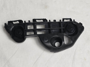Front Right Bumper Cover Retainer Bracket for 18-24 Toyota Camry TO1033124
