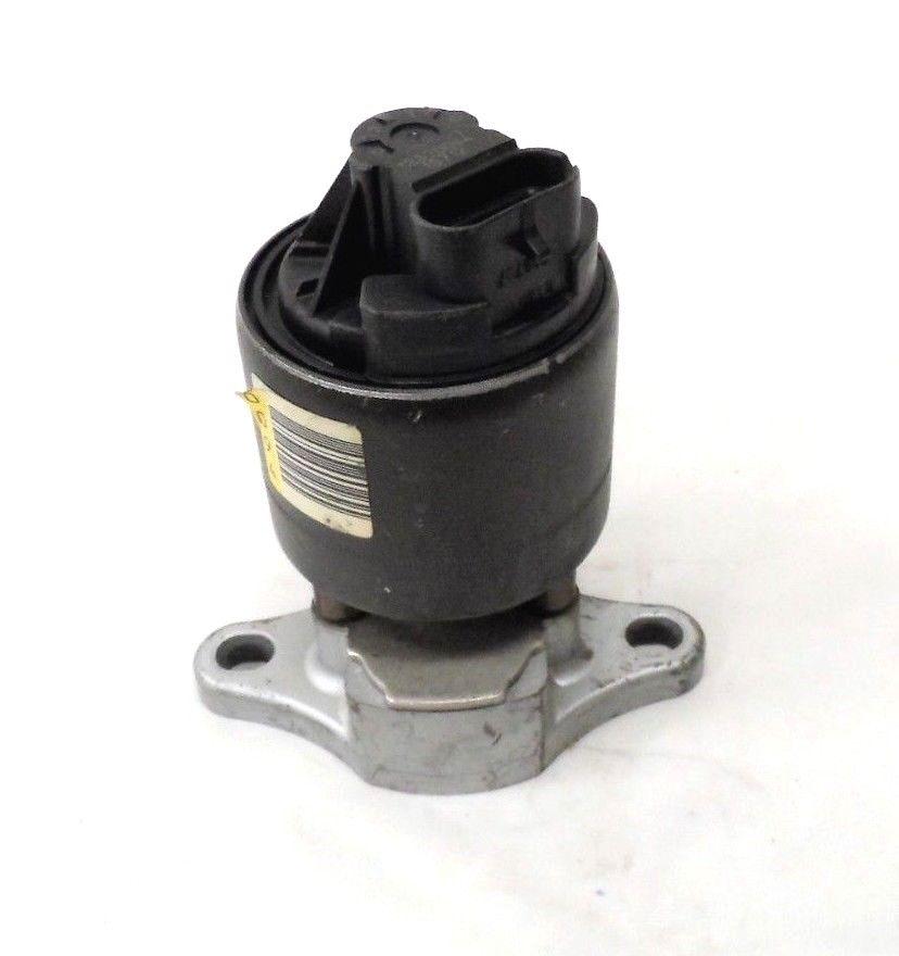 NOS GM OEM-EGR Valve 12570094 12578034 BLEMISHED poorly packaged