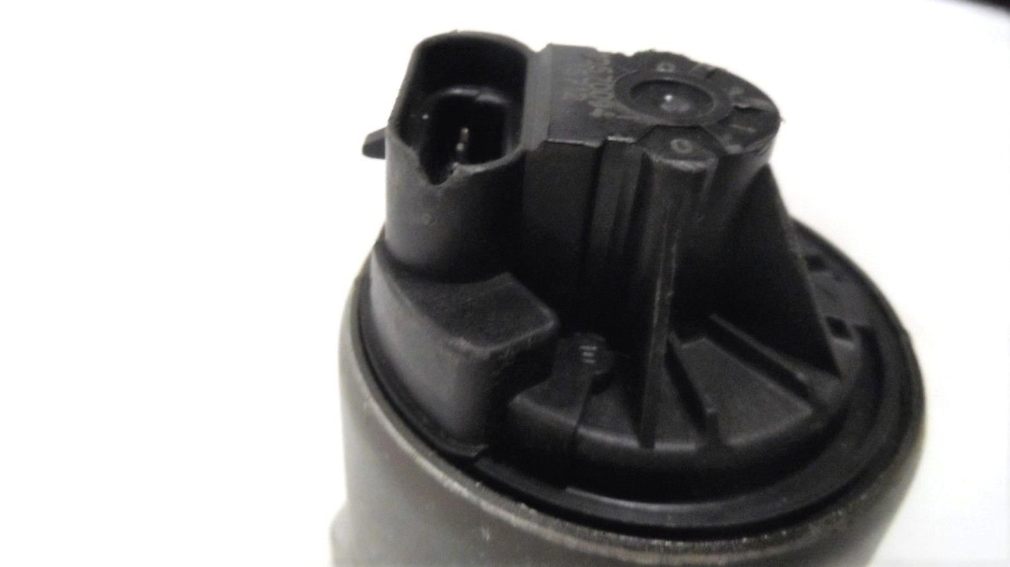 NOS GM OEM-EGR Valve 12570094 12578034 BLEMISHED poorly packaged