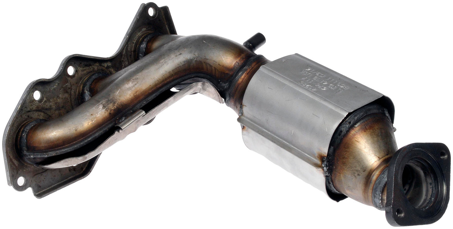 Exhaust Manifold with Integrated Catalytic Converter Dorman 674-117