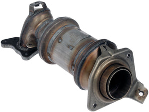 Exhaust Manifold with Integrated Catalytic Converter Dorman 674-139