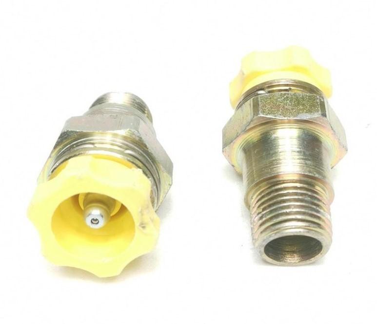 OEM GM 25794270 Two Engine Side Oil Cooler Line Connector 03-09 V8 8.1L 496CID