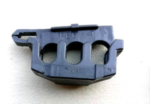 GM OEM 12132207 Spark Plug Wire Retainer 2pcs 3-7mm Hinged Blade Mount