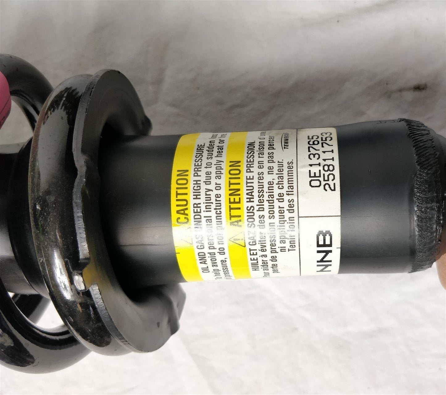 Two Complete OE GM Front Quick Struts 08-12 Canyon, Colorado 5.3L Sport Chas Pkg