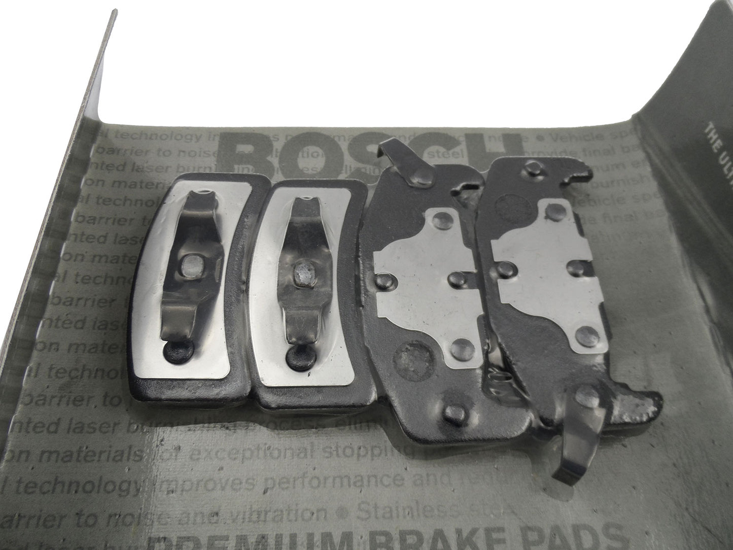 Brand New Original Bosch Ceramic Brake Pads Bosch RBC377 Complete Rear Set