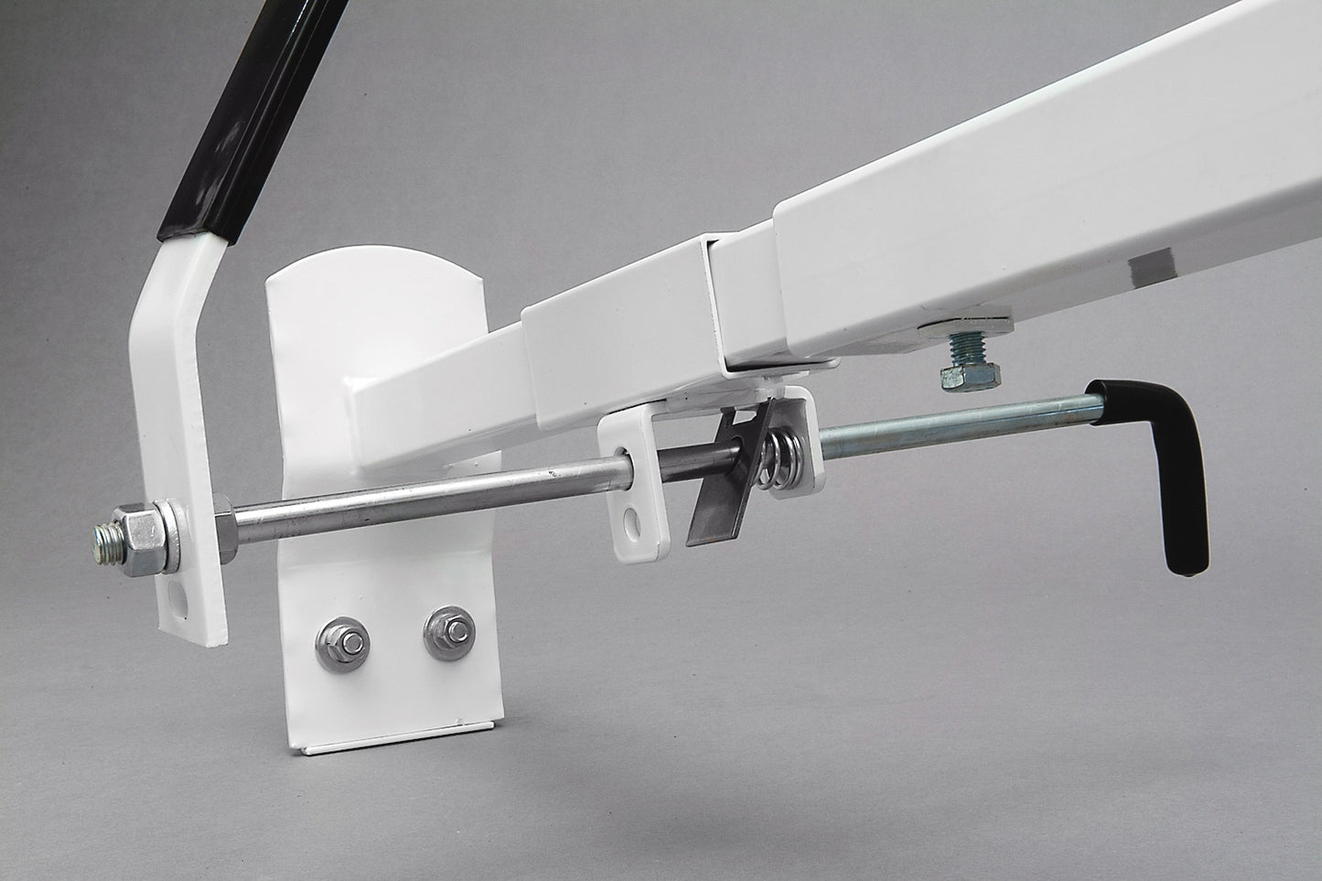 White Double Lock Down Angle Series Gutter Mount Van Rack - Cross Tread 85005
