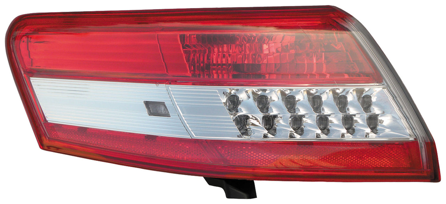 TAIL LAMP - RH for TOYOTA (Dorman# 1611661)