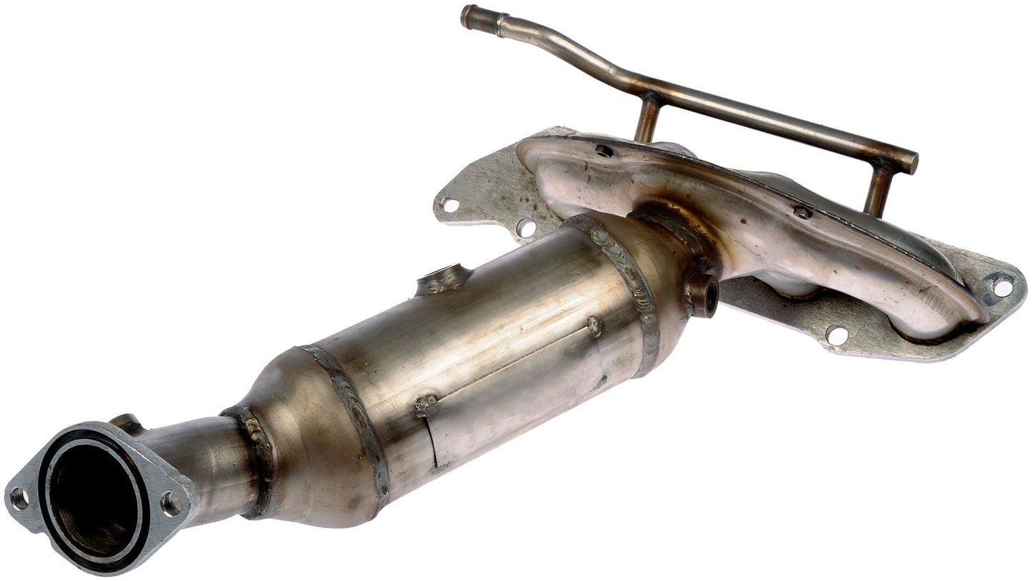 Exhaust Manifold With Intergrated Catalytic Converter & hardware Dorman 674-702