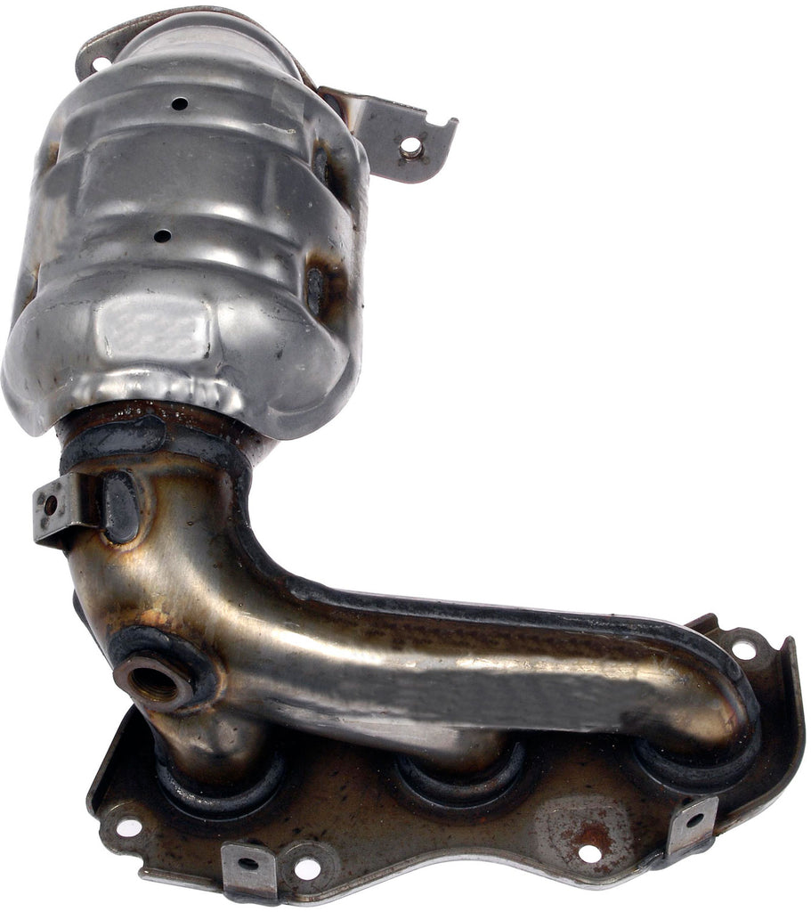 New Exhaust Manifold With Integrated Catalyic Converter - Dorman 674-965