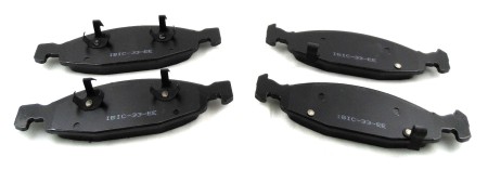 Set Made in USA Front Brake Pads, MKD790 for 1999-2002 Jeep Grand Cherokee