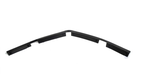 One New GM Front Door Lower Weatherstrip / Seal 15735055 - Replaces 15672311